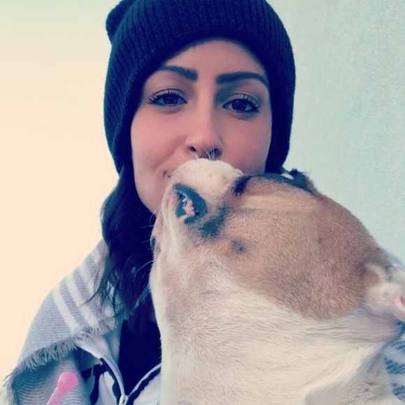 Meet your Posher, Natalia - Picture 1 of 1